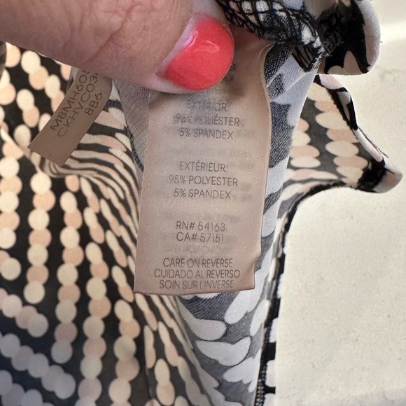 EUC women’s Calvin Klein polka dot notched neck top - Picture 3 of 6